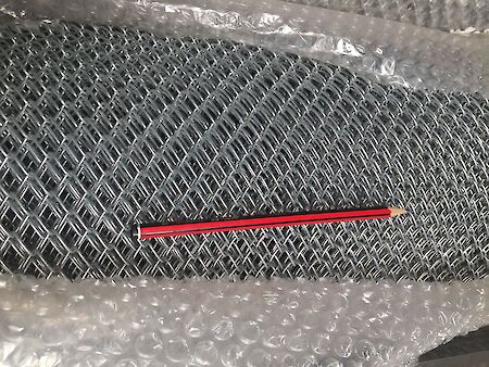 Hot-galvanised chainlink mesh